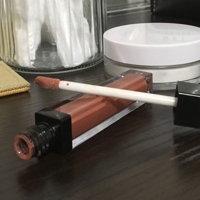 こんにちは。明日のワークショップDAYです。

今月は「カカオバターで作るリップクリーム＆リップグロス」です。

乾燥から唇をケアするアイテム２点です！

２月28日（土）
13:00〜14:00、15:00〜16:00

各定員２名：2,750円（税込）

お申し込み忘れはないですか？
受付は本日18時までです。

カカオバターには、パルミチン酸、オレイン酸、ビタミンEなど肌にとってもいい成分がたくさん含まれています。

リップグロスも、ひまし油とナチュラルな鉱物由来のもで着色し肌にやさしく、なめらかな使い心地が特徴です。

▼詳細ページはこちら
https://www.with-aroma.jp/season_workshop/202602ws/

日程の合わない方は都合の良い日時でご相談ください。

ご参加お待ちしております。